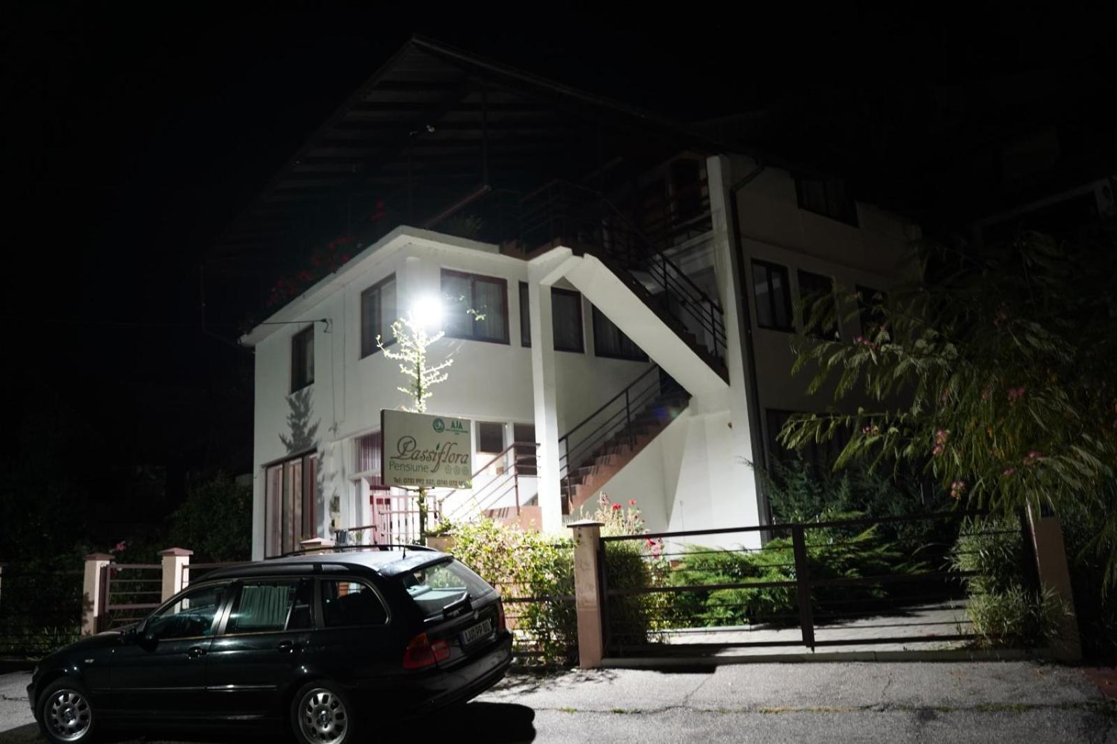Passiflora Hotel Voineasa Luaran gambar